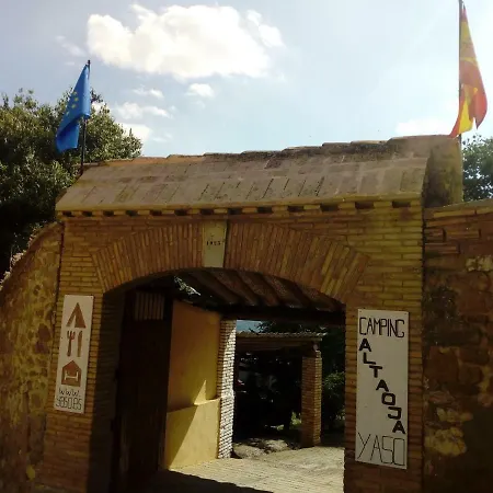 Guara-altaoja-yaso Country house